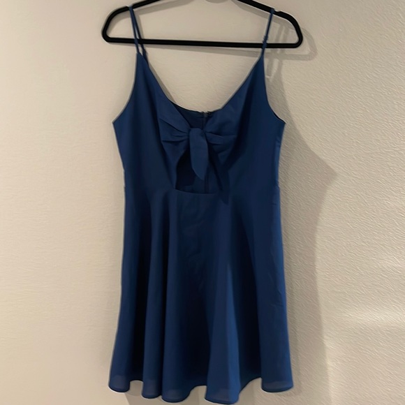 Kimchi Blue tie front dress - Picture 4 of 9